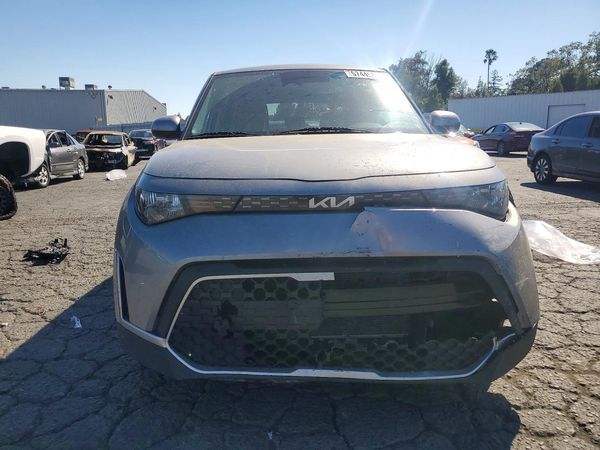 2024 KIA SOUL LX, S