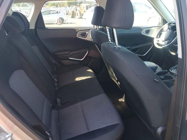 2024 KIA SOUL LX, S