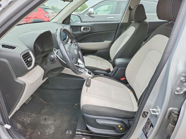 2022 HYUNDAI VENUE SEL & Limited