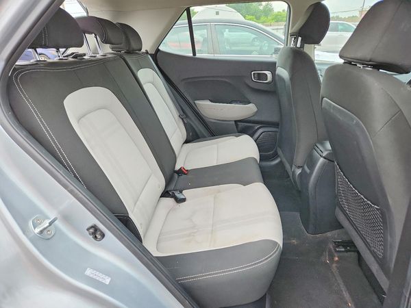2022 HYUNDAI VENUE SEL & Limited