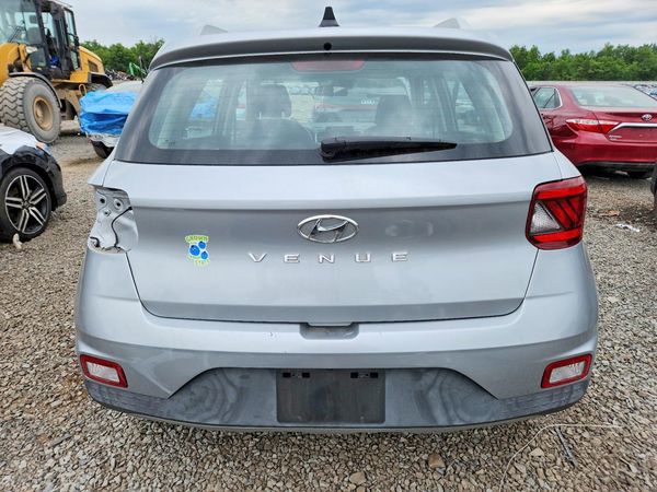 2022 HYUNDAI VENUE SEL & Limited