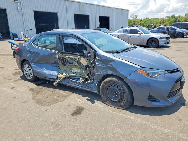 2018 TOYOTA COROLLA