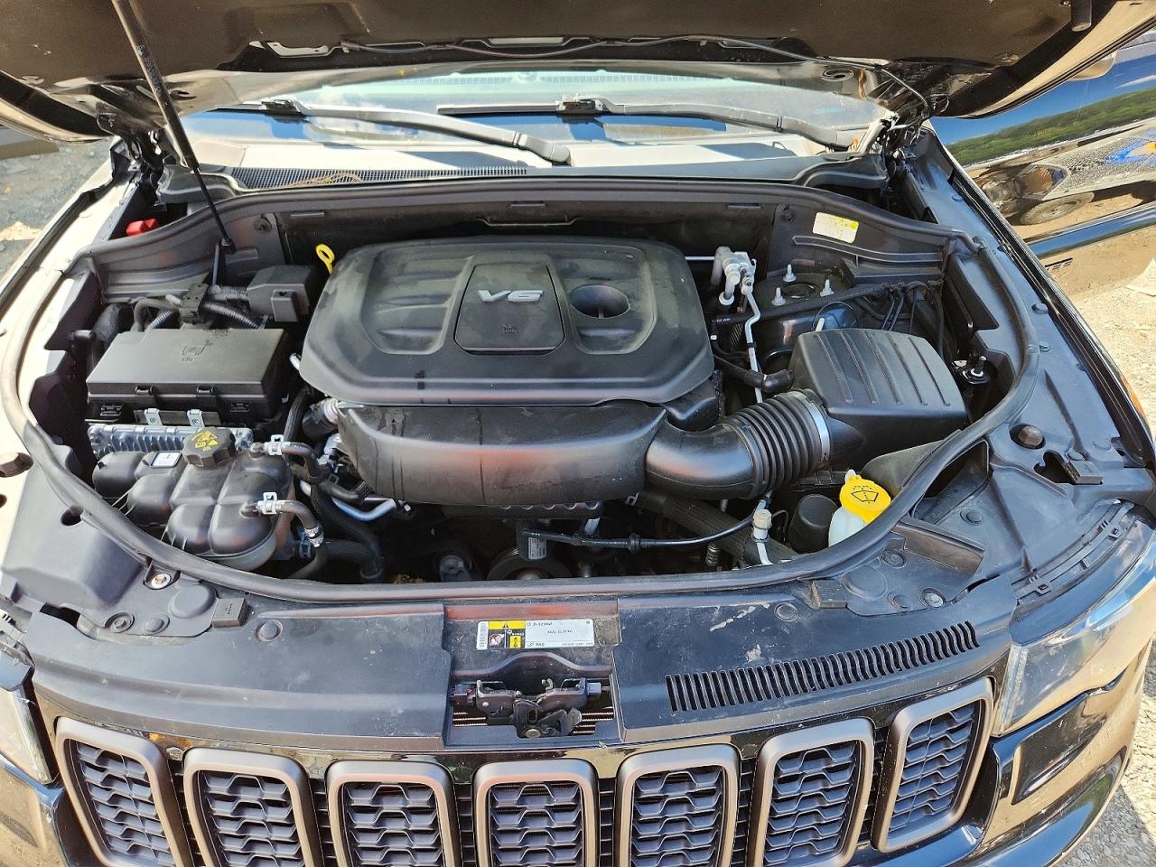 2016 JEEP GRAND CHEROKEE LAREDO 4X4
