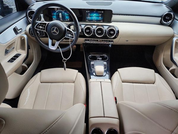 2019 MERCEDES-BENZ A A220
