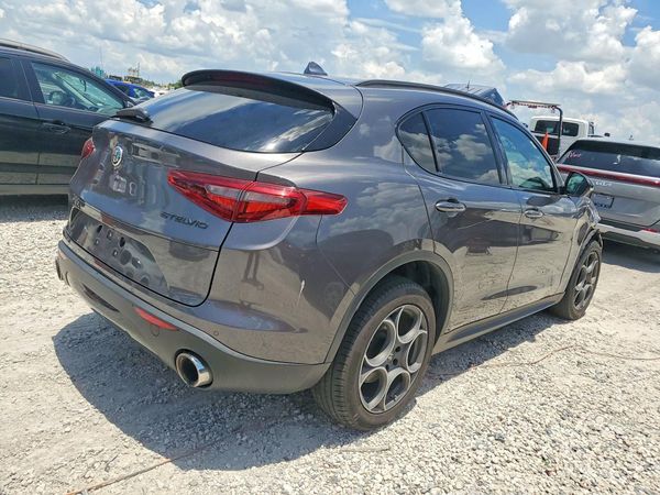 2021 ALFA ROMEO STELVIO RWD