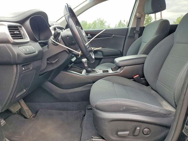 2020 KIA SORENTO L, LX, S