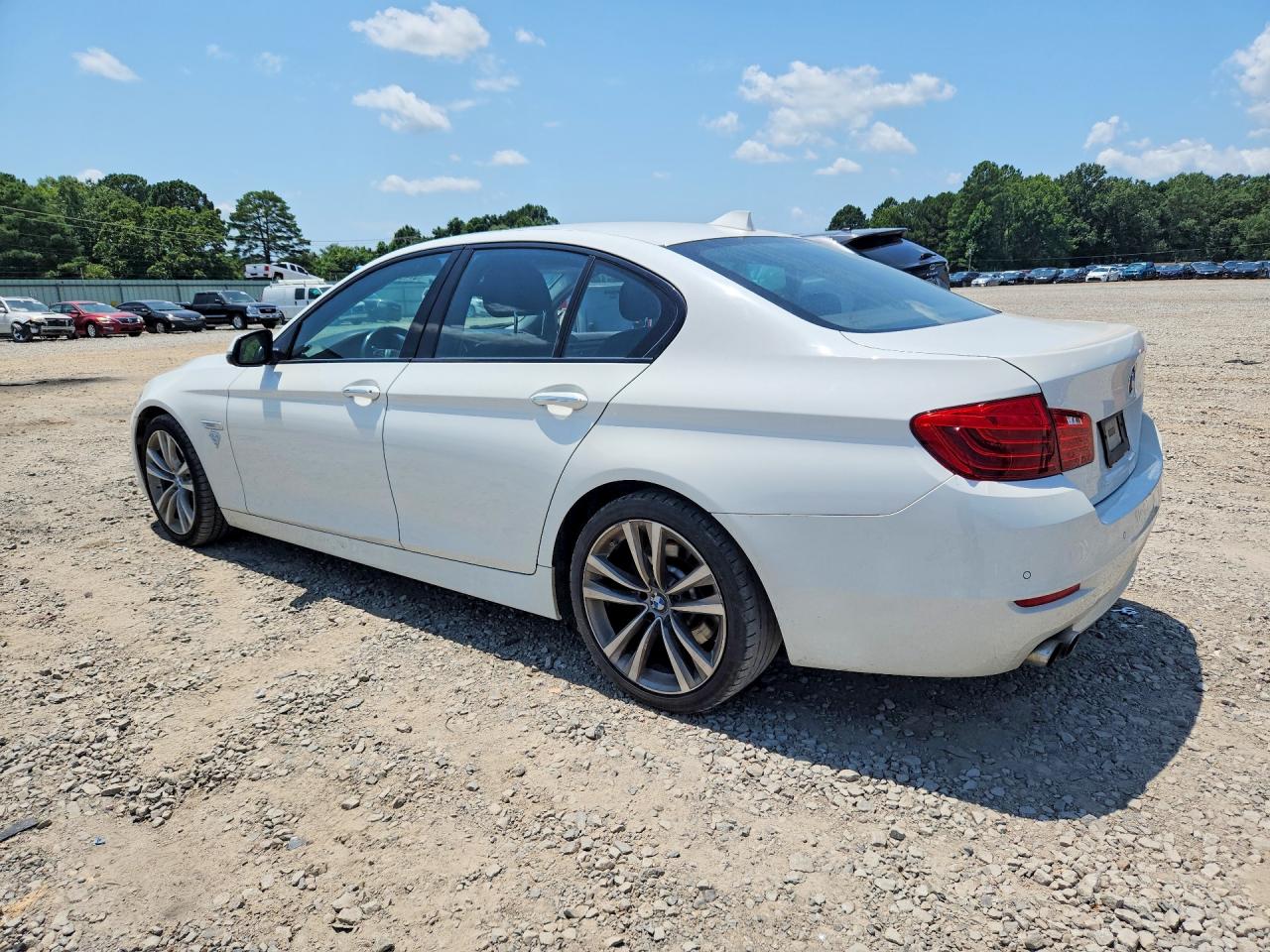 2016 BMW 528