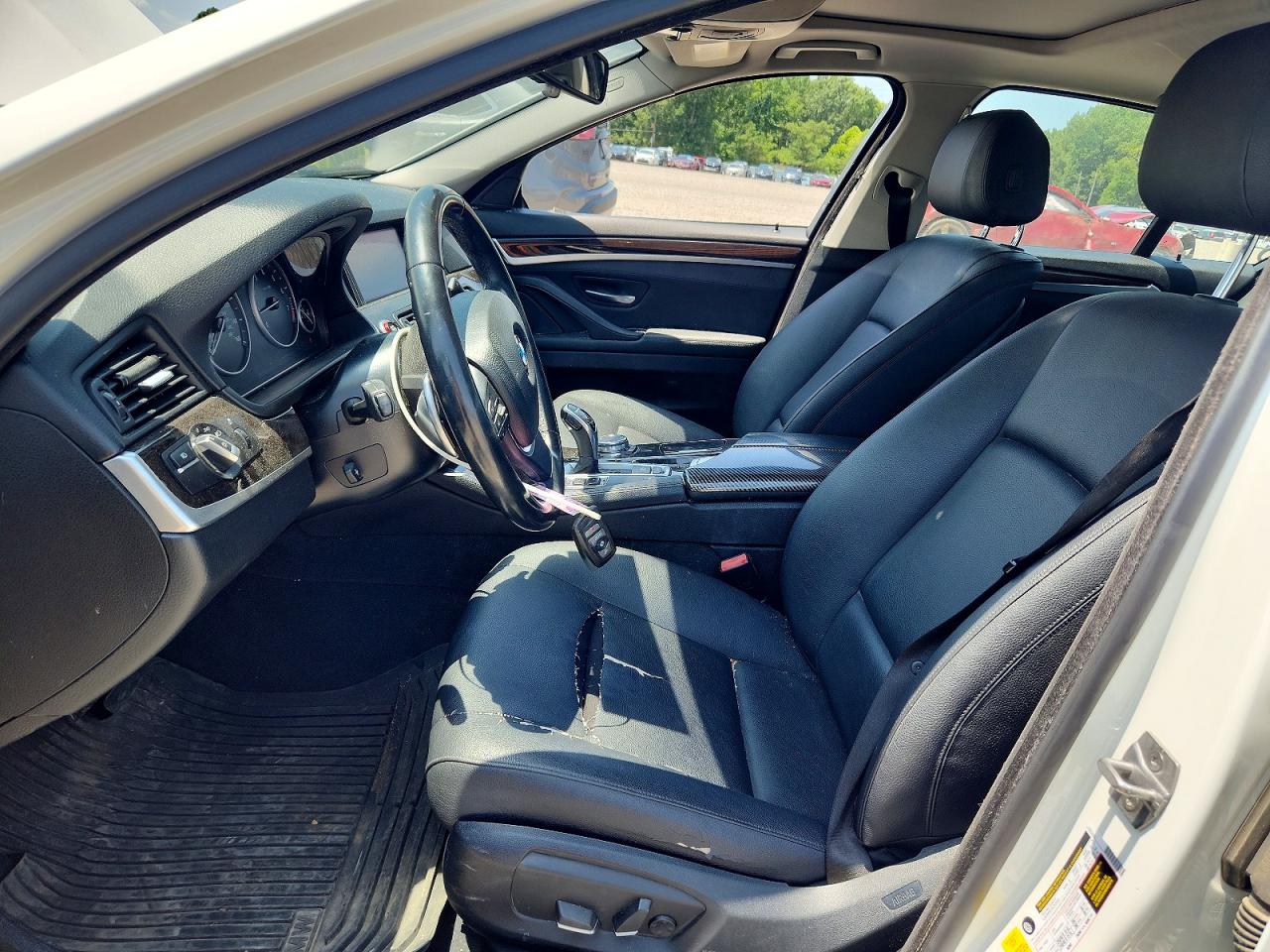 2016 BMW 528