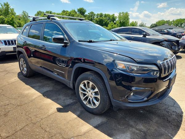 2019 JEEP CHEROKEE LATITUDE PLUS 4X4