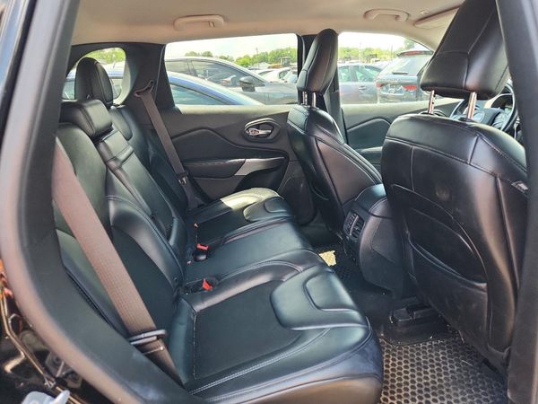 2019 JEEP CHEROKEE LATITUDE PLUS 4X4