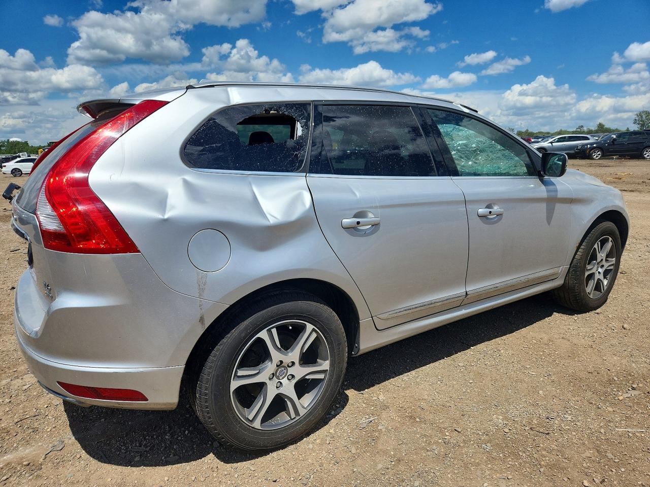 2014 VOLVO XC60