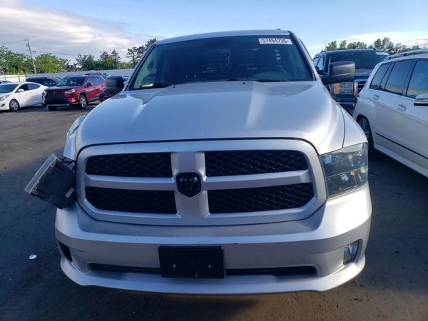 2018 RAM 1500 ST
