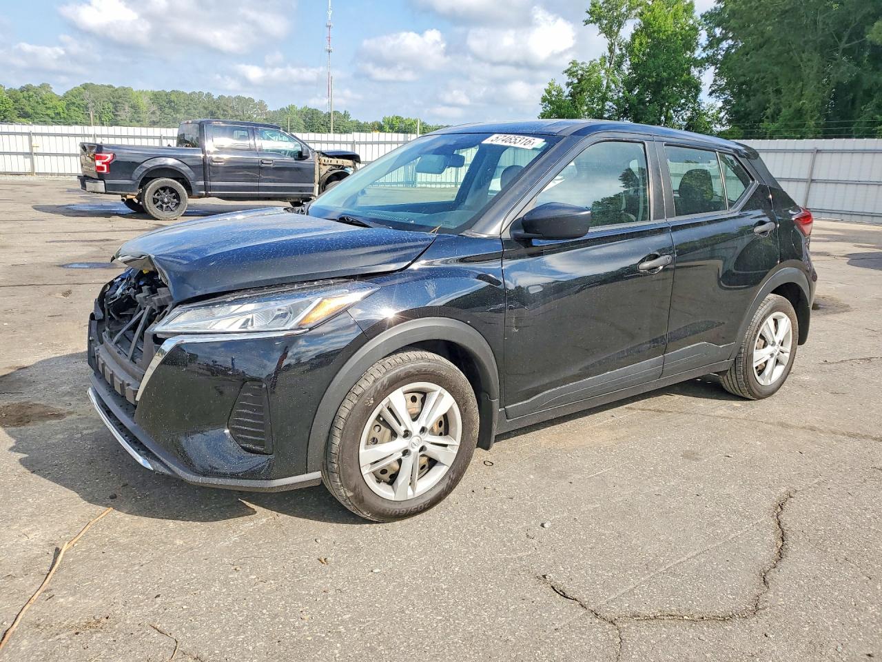 2023 NISSAN KICKS S