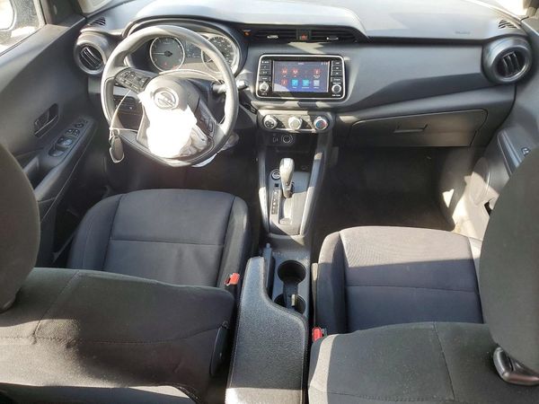 2023 NISSAN KICKS S