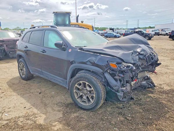 2022 JEEP CHEROKEE TRAILHAWK 4X4