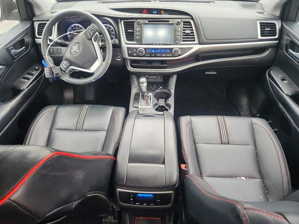 2019 TOYOTA HIGHLANDER SE/XLE