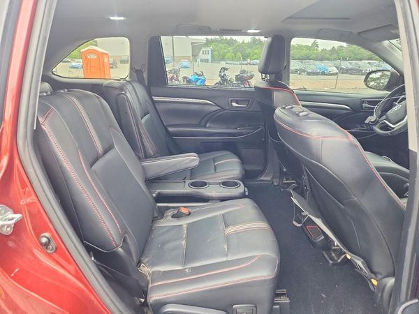 2019 TOYOTA HIGHLANDER SE/XLE