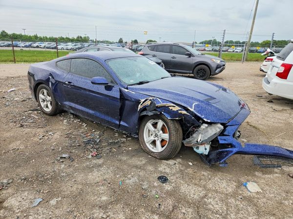 2019 FORD MUSTANG I4 Coupe — Passenger 3/4