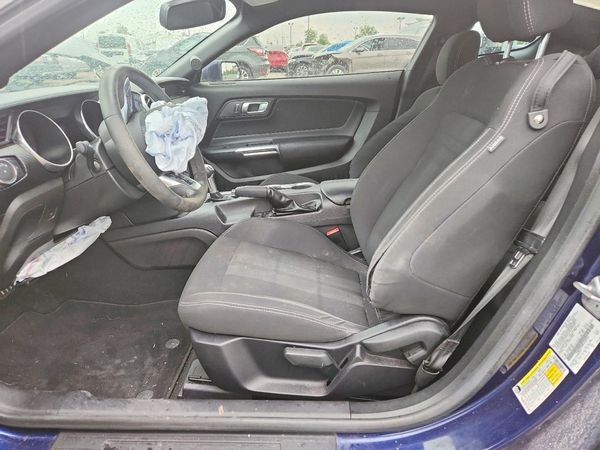 2019 FORD MUSTANG I4 Coupe — DENT
