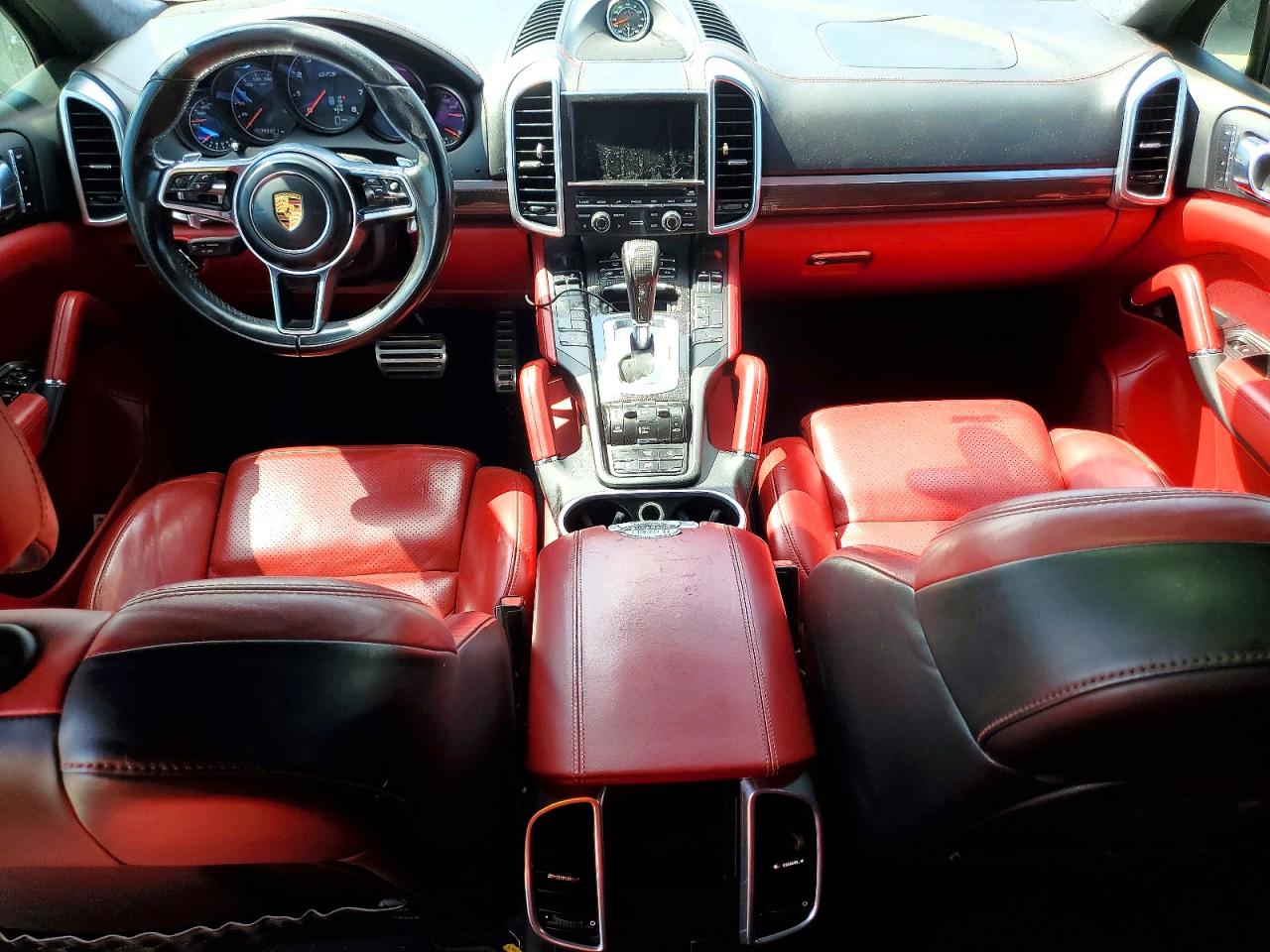 2016 PORSCHE CAYENNE