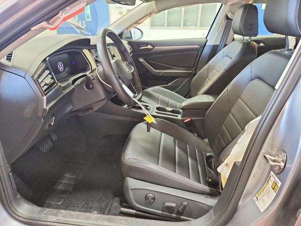 2024 VOLKSWAGEN JETTA SE, SE (AQ301 Trans)