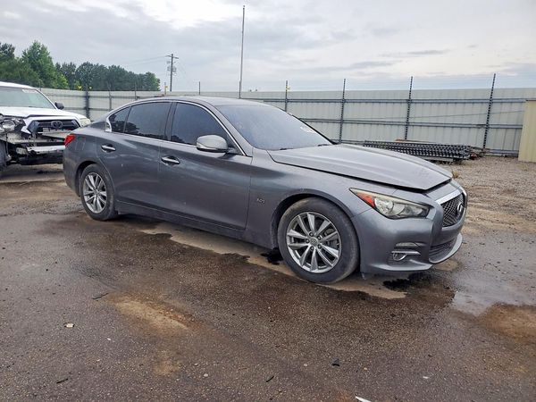 2017 INFINITI Q50
