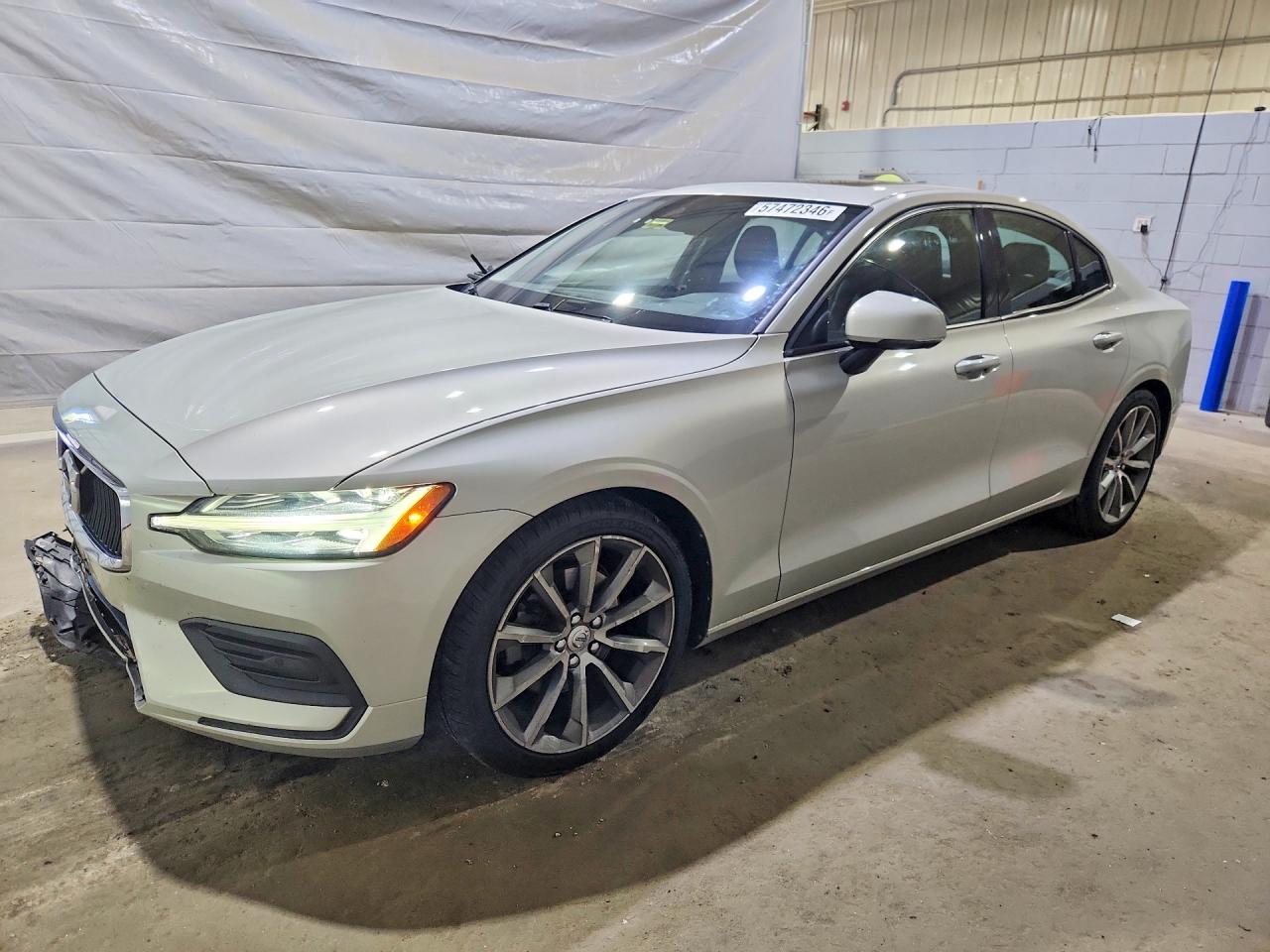 2019 VOLVO S60 Momentum