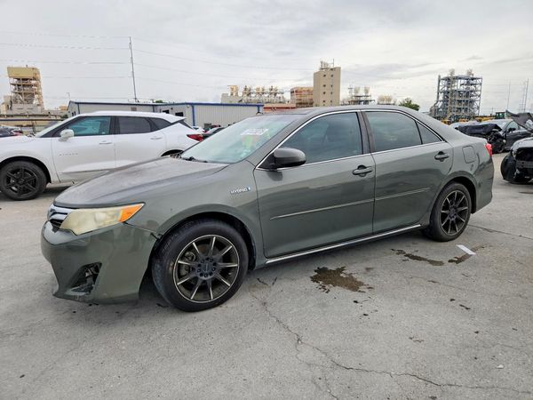 2012 TOYOTA CAMRY