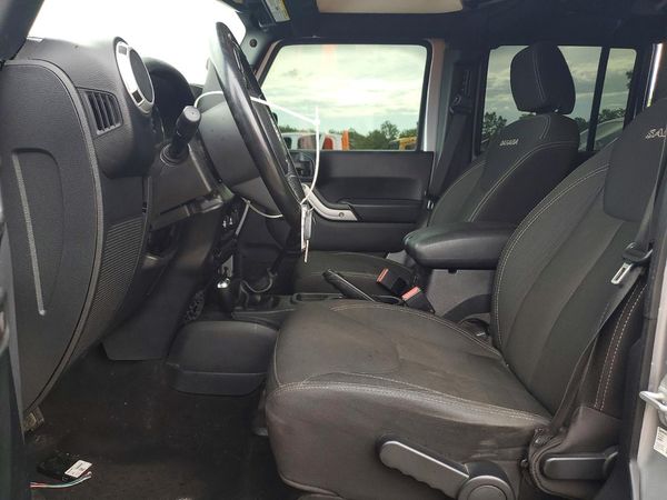 2016 JEEP WRANGLER UNLIMITED SAHARA 4X4