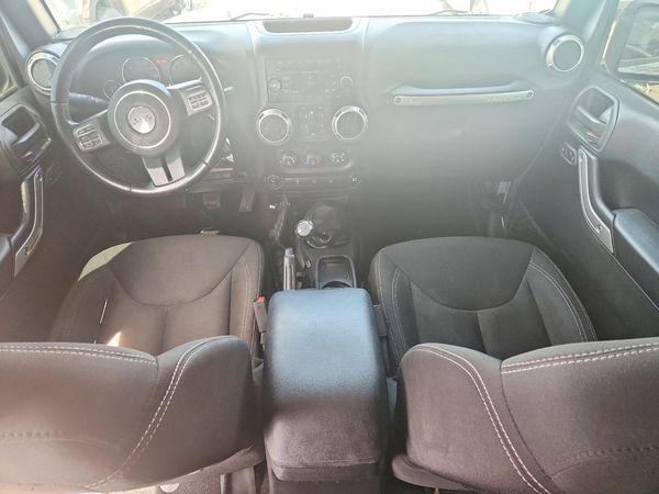 2016 JEEP WRANGLER UNLIMITED SAHARA 4X4