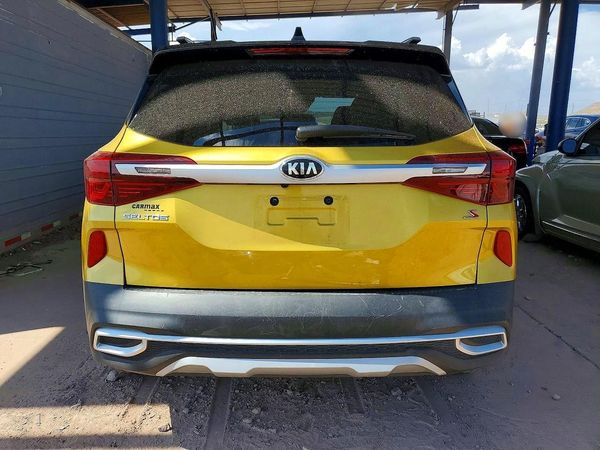 2021 KIA SELTOS S