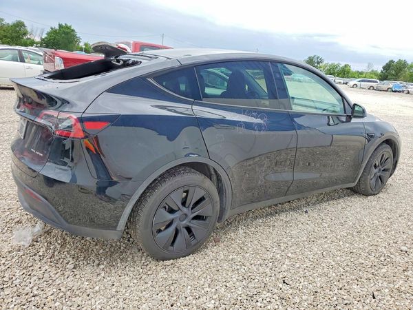 2025 TESLA MODEL Y