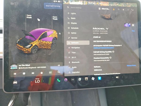 2025 TESLA MODEL Y