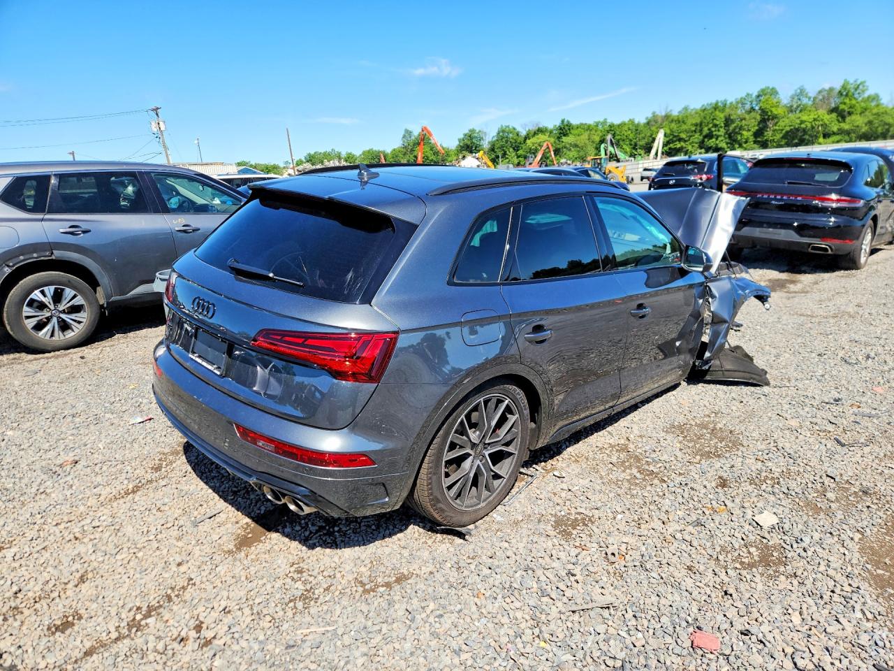 2025 AUDI SQ5 quattro Premium Plus