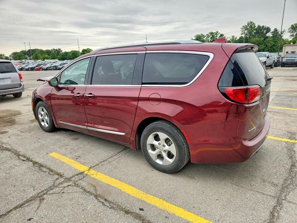 2017 CHRYSLER PACIFICA Touring L Plus