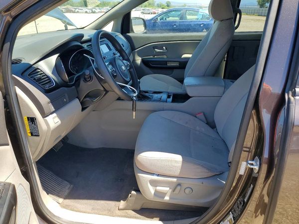 2016 KIA SEDONA LX - Middle-low