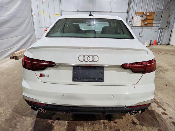 2022 AUDI S4 quattro Premium Plus
