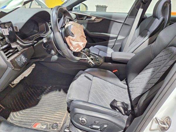 2022 AUDI S4 quattro Premium Plus