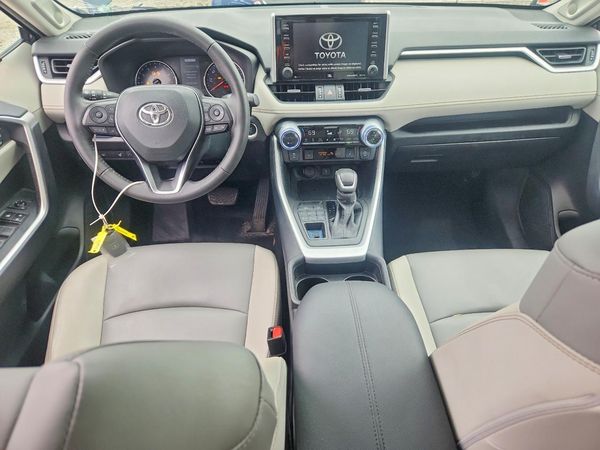 2021 TOYOTA RAV4 XLE Premium — CKPT