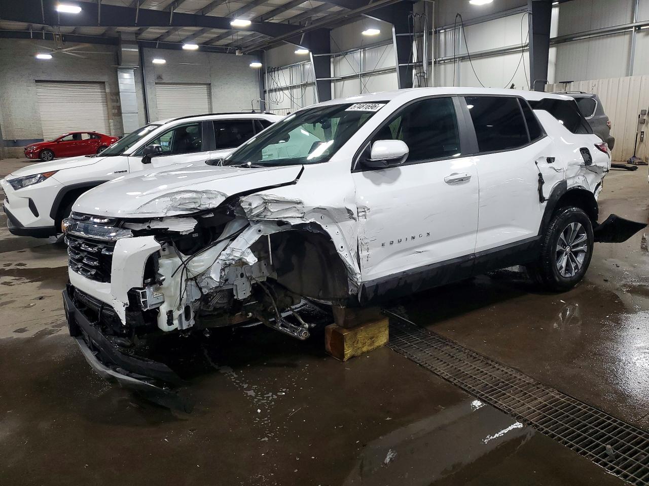 2026 CHEVROLET EQUINOX 2LT — Front 3/4