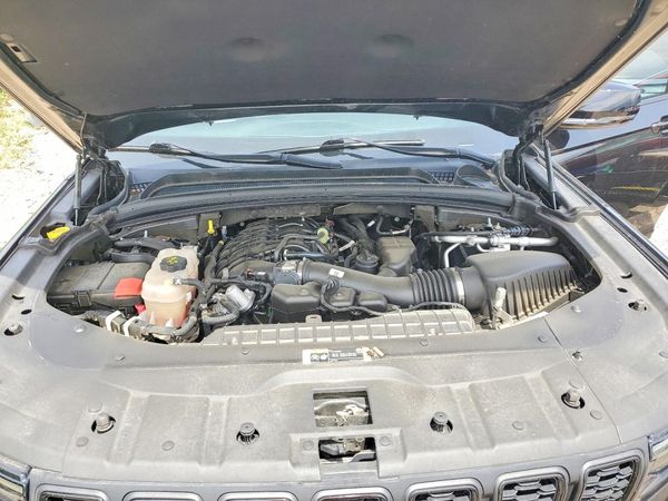 2022 JEEP GRAND CHEROKEE L LAREDO 4X4
