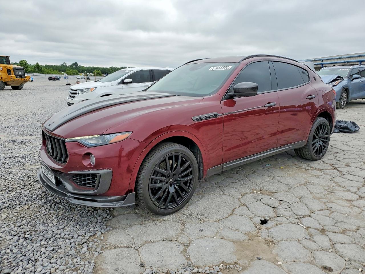 2017 MASERATI LEVANTE Sport