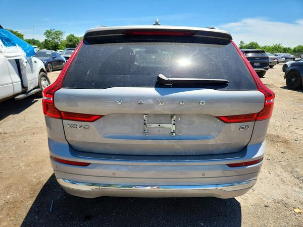 2022 VOLVO XC60 Inscription