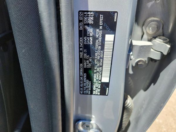 2022 VOLVO XC60 Inscription