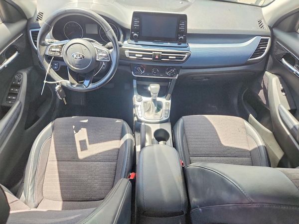 2021 KIA SELTOS S