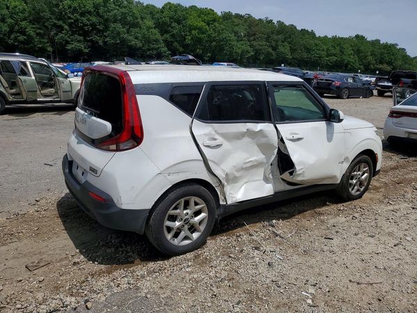 2022 KIA SOUL