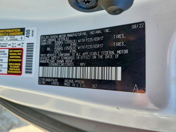 2022 TOYOTA SIENNA LE