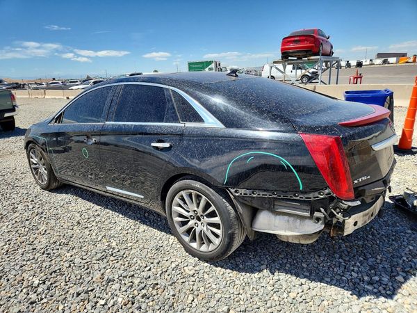 2013 CADILLAC XTS Platinum Collection