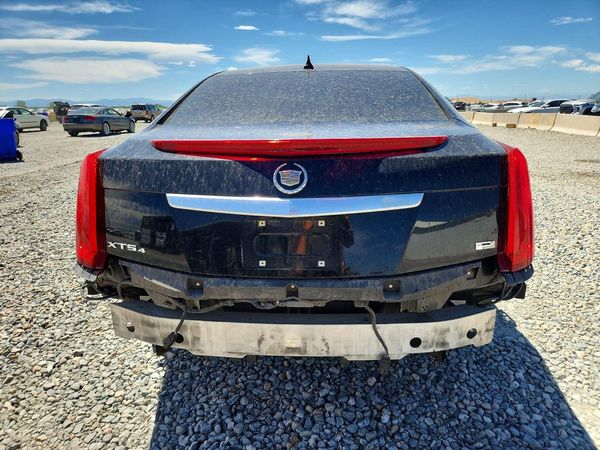2013 CADILLAC XTS Platinum Collection