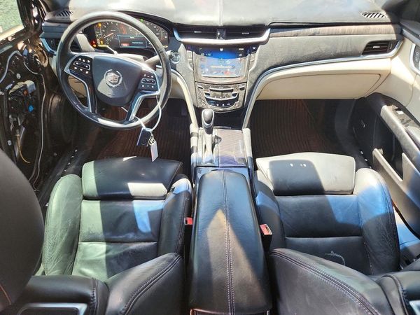 2013 CADILLAC XTS Platinum Collection